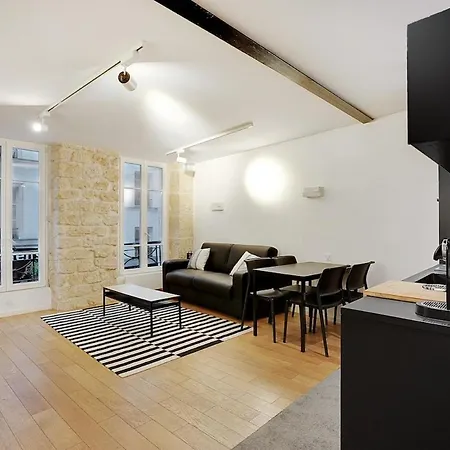 Le Marais - Upper Class *